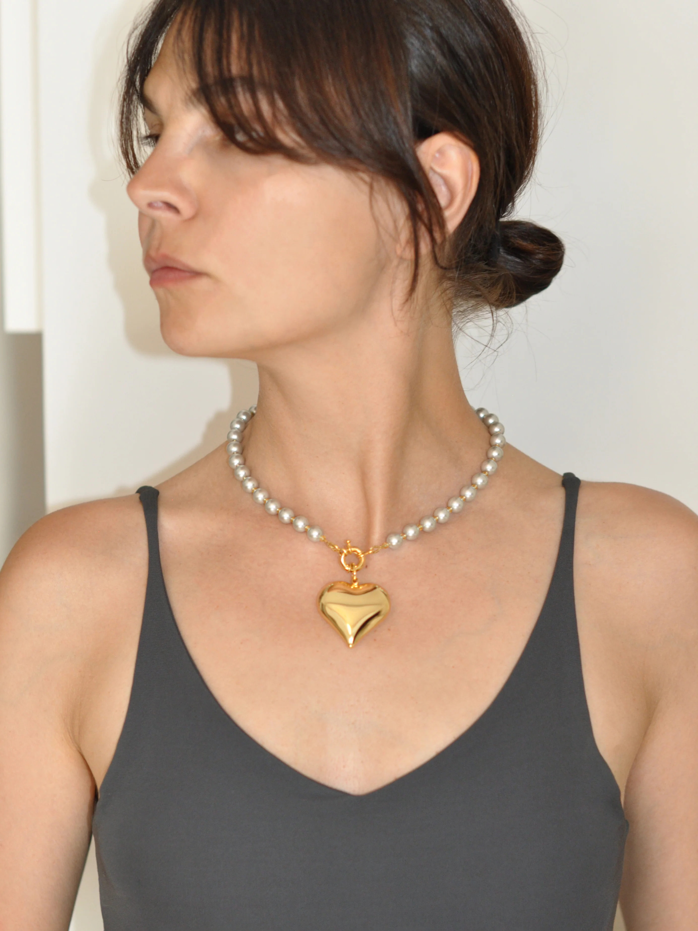 Large Golden heart grey pearls - Image 3